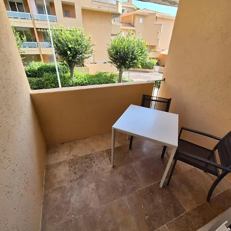 En Centre * Сент-Максім